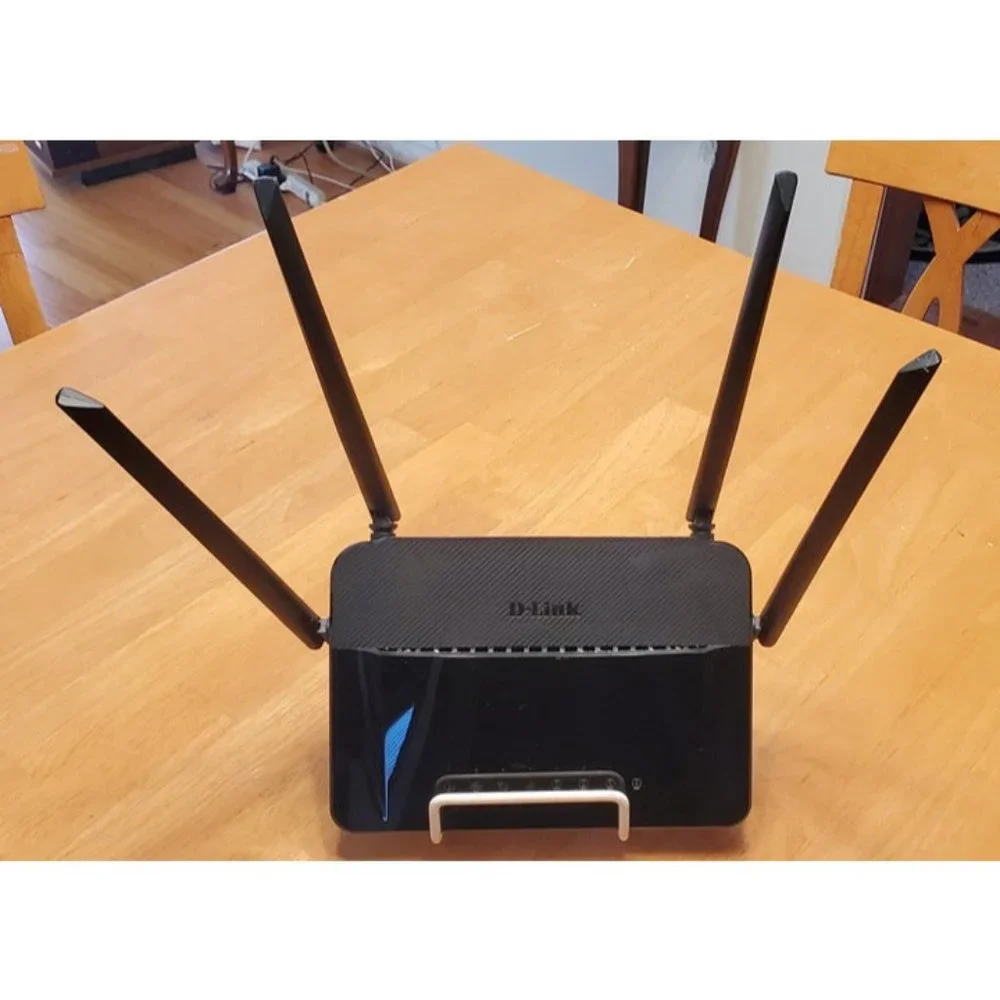 D-Link DIR-842 - Picture 1 of 3